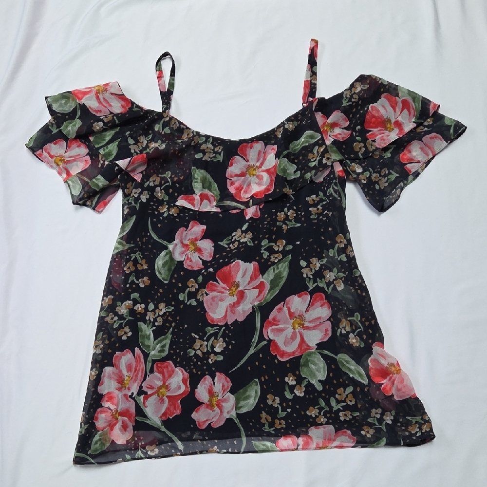 CAbi # 5220 Floral Cold Shoulder Top